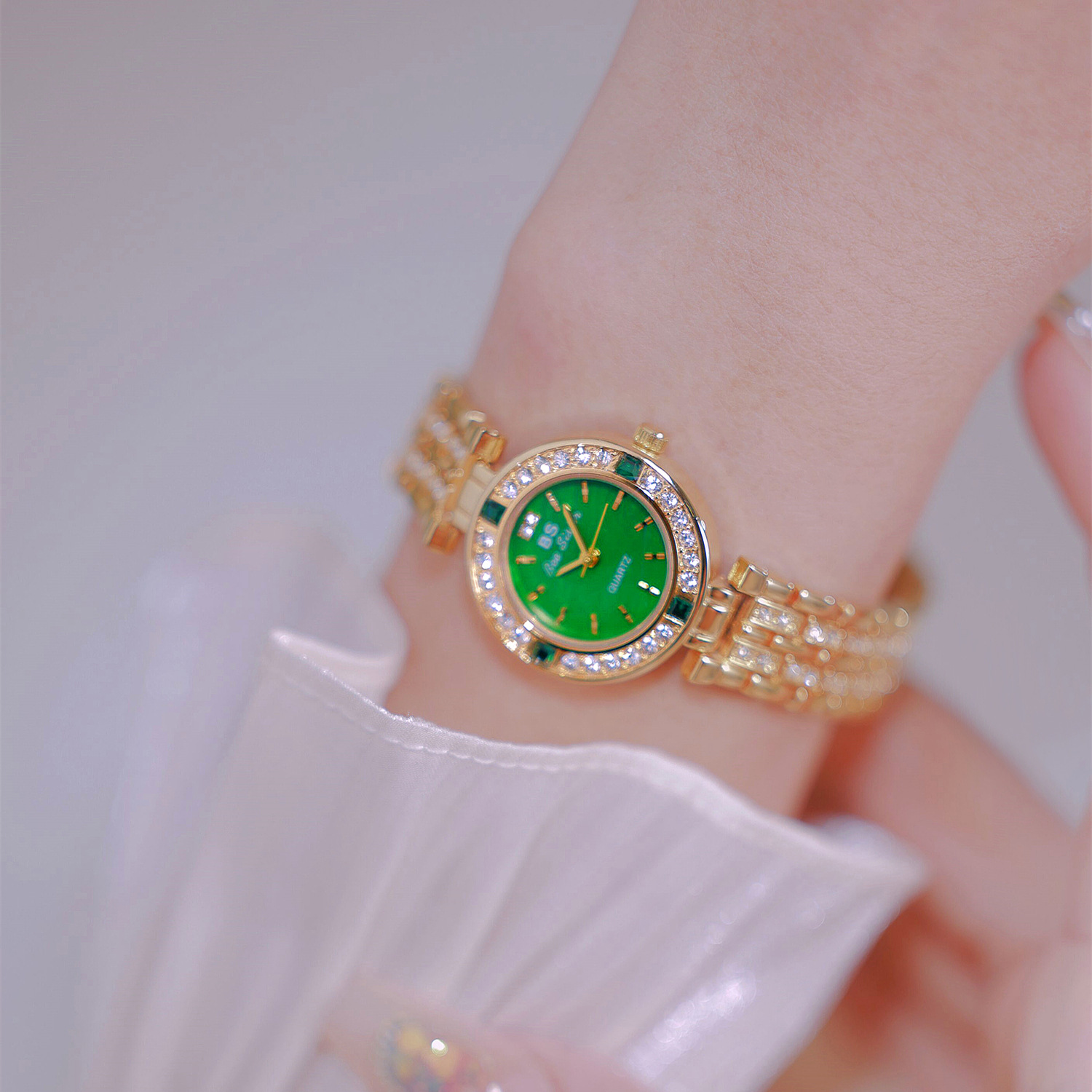 한국어 라인 석 여성 시계 럭셔리 녹색 보석 다이얼 석 - Luxury Watch Korea 리뷰 및 가격
