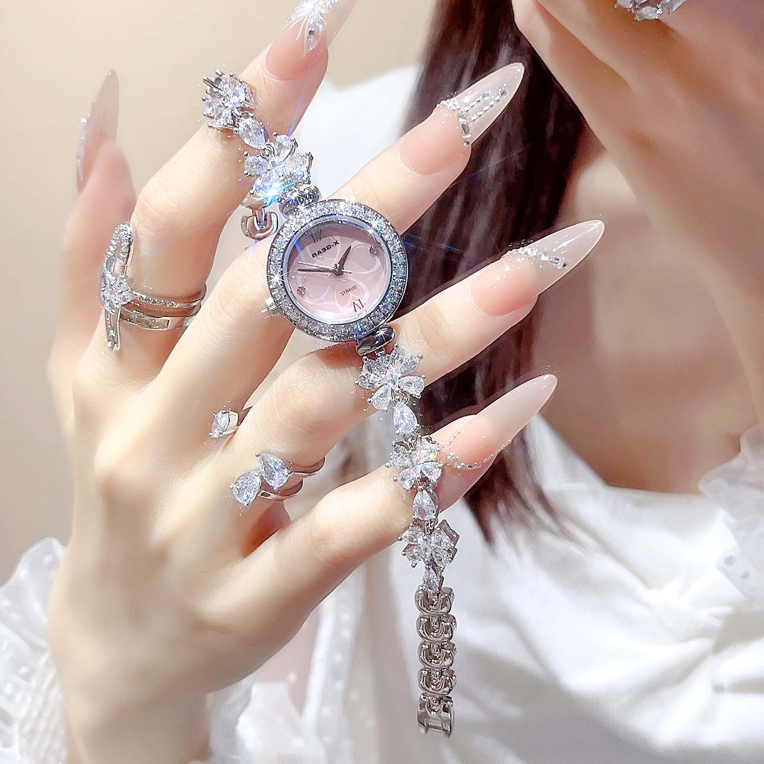나비 팔찌 시계 여성용 라이트 럭셔리 작은 다이얼 스테 - Luxury X I Watch 리뷰 및 가격